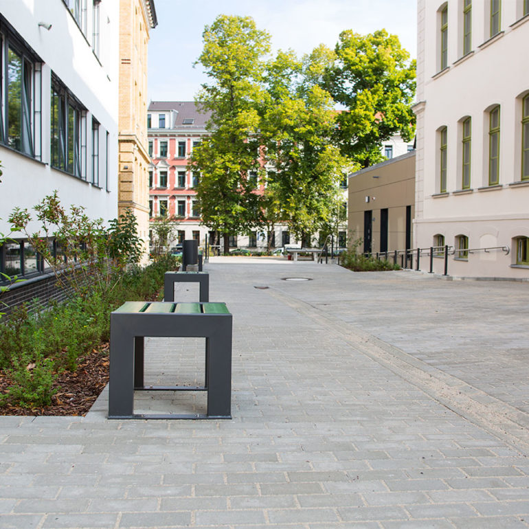 Schule am Weißeplatz 01