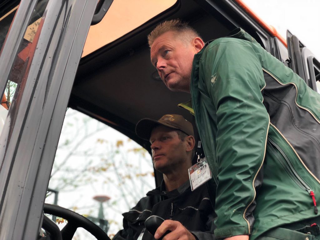 Neue Baggertechnik unter der Lupe 05